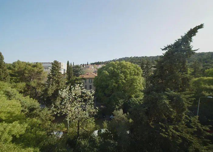 Nimai With 2 Bedroom, Split, Near Park Marjan شقة