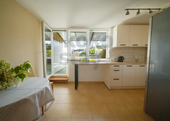 Nimai With 2 Bedroom, Split, Near Park Marjan شقة سبليت