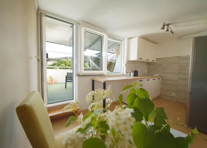 Nimai With 2 Bedroom, Split, Near Park Marjan *
