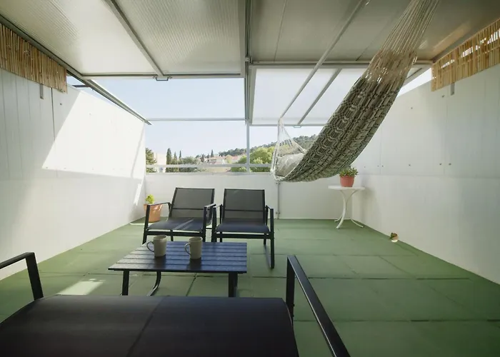 Nimai With 2 Bedroom, Split, Near Park Marjan شقة *